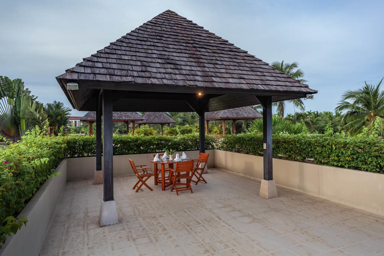 The Residence Resort Praia de Bang Tao Exterior foto